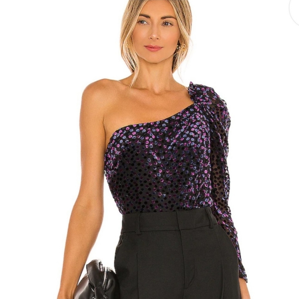 Astr the label Isolde One Shoulder Bodysuit in Purple & Blue Velvet Dot